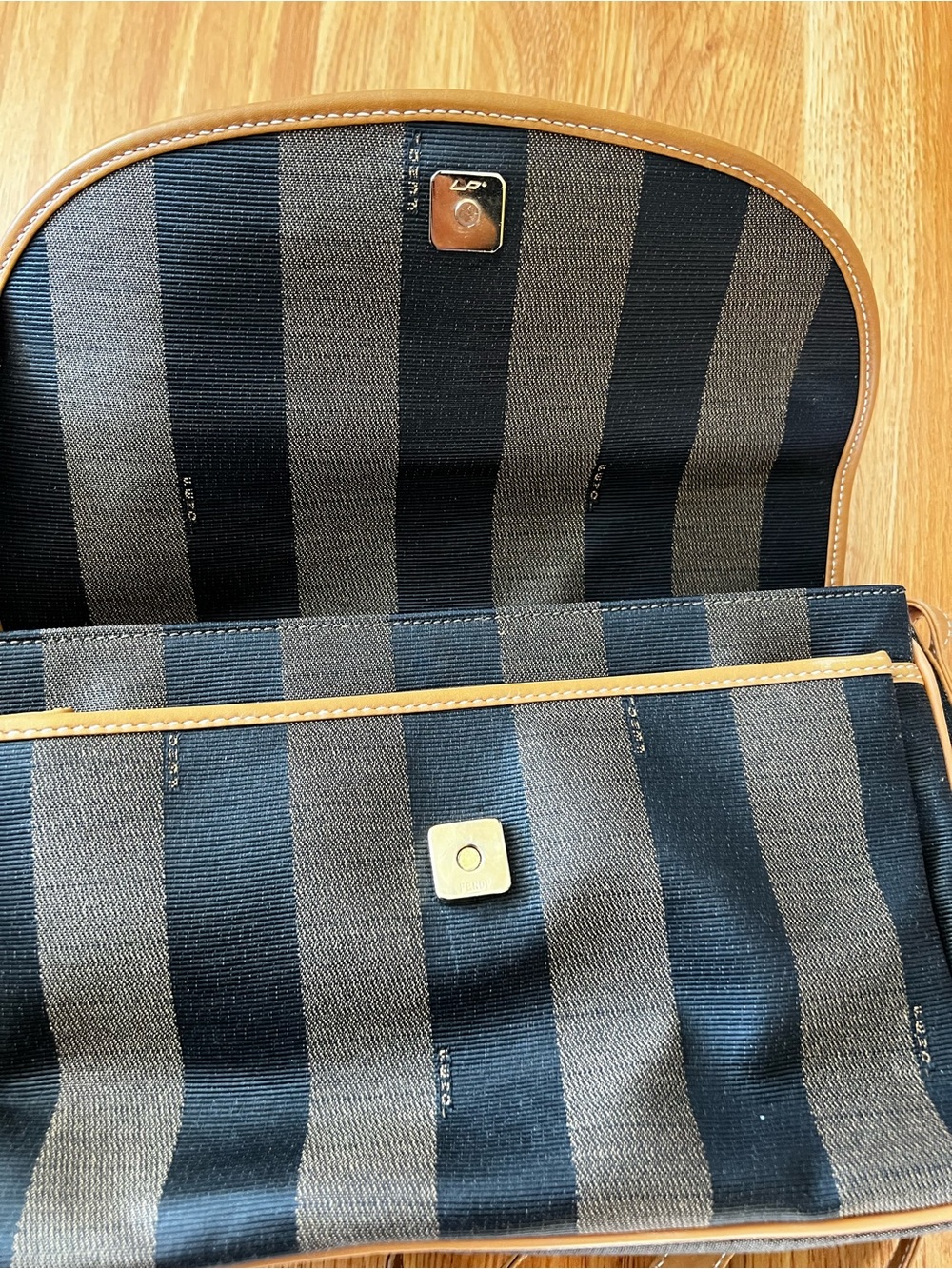 True Vintage Fendi Pequin Black and Brown Crossbody Bag - Picture 8 of 11